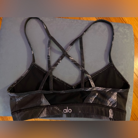 Black & Grey size M Alo top mesh detail, fully lined. - Picture 2 of 6